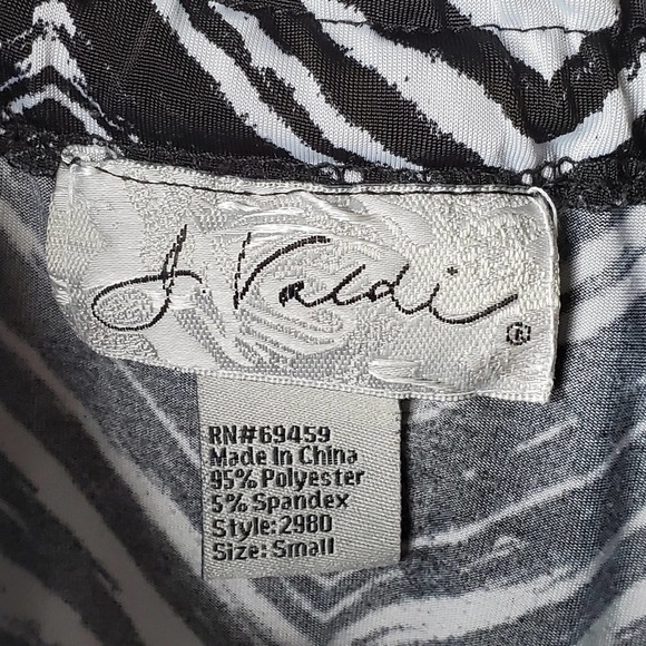 J. Valdi Braided Spaghetti Strap Chevron Dress Black White Size Small - Picture 9 of 9